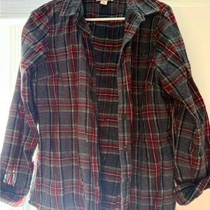 L.L. Bean Red and Gray Plaid flannel shirt. Women’s Medium. Slightly fitted.